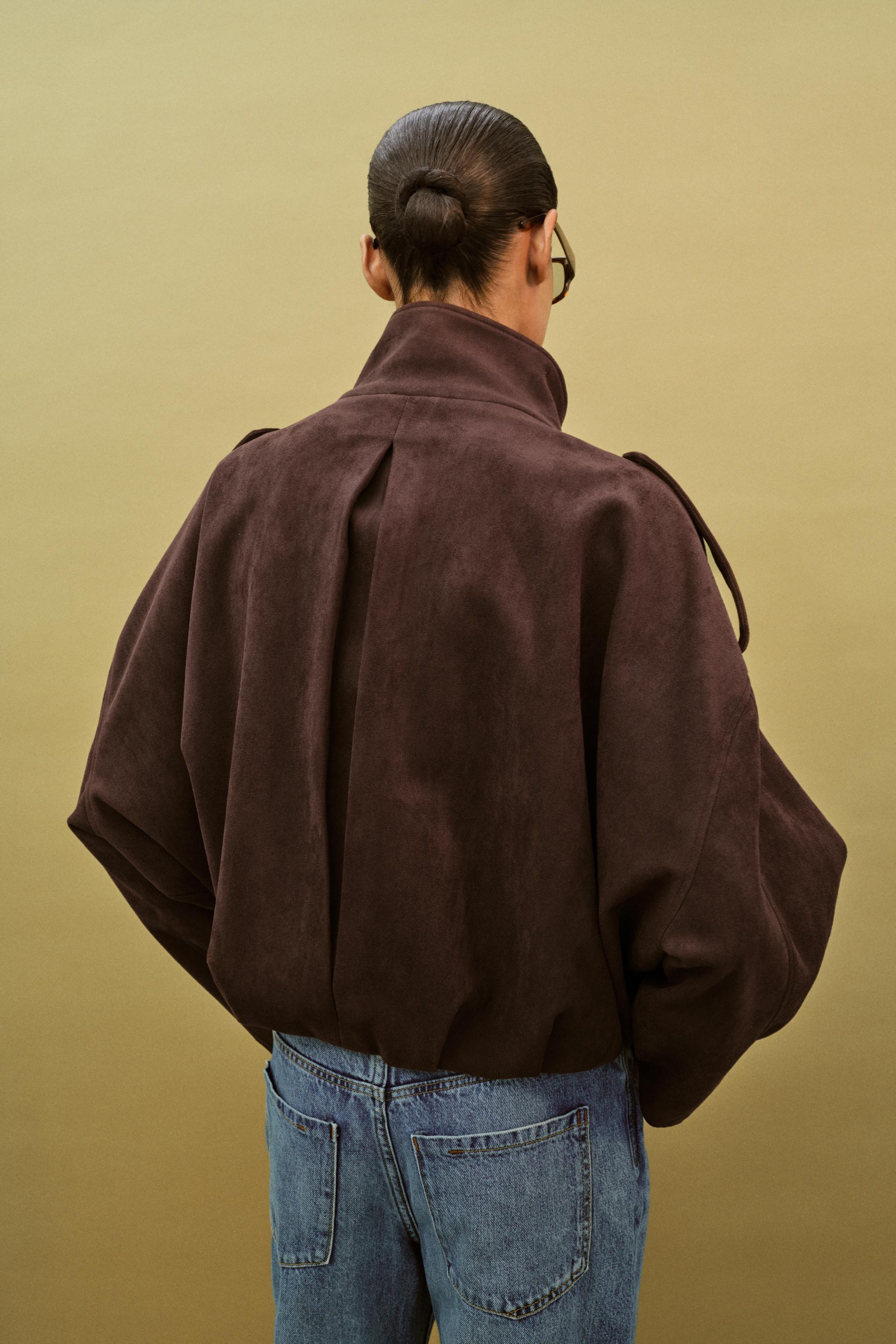 VESTE EFFET DAIM AVEC PATTES